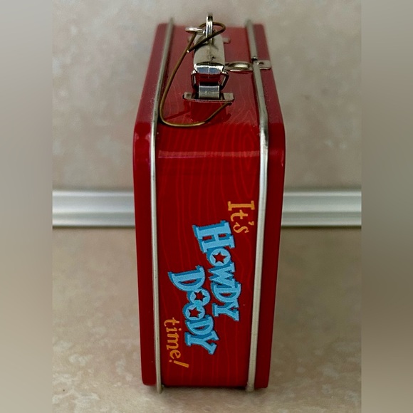 Hallmark Keepsake Ornament “Howdy Doody Lunch Box Set” — dated 1999 - Picture 6 of 16
